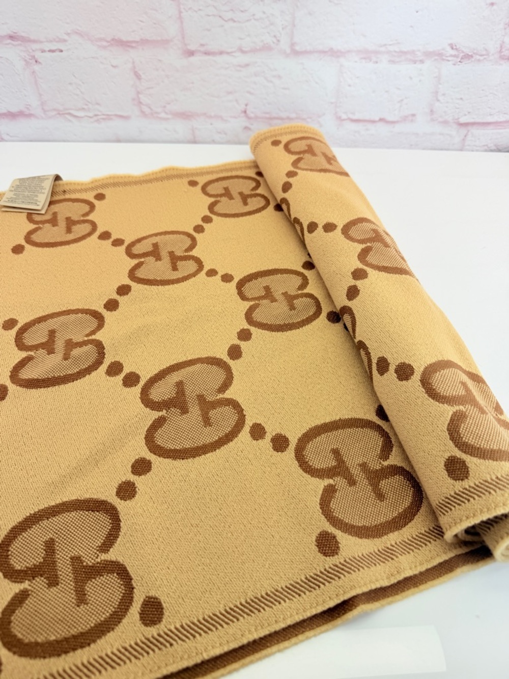 Gucci Giant GG Reversible Fringe Wool Scarf - Picture 4 of 12